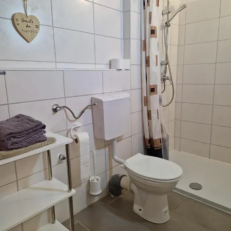 3, 4 Schlafzimmer, 3 X Bad Dusche, Grosse Kueche, Aufenthaltsraum * מוארס